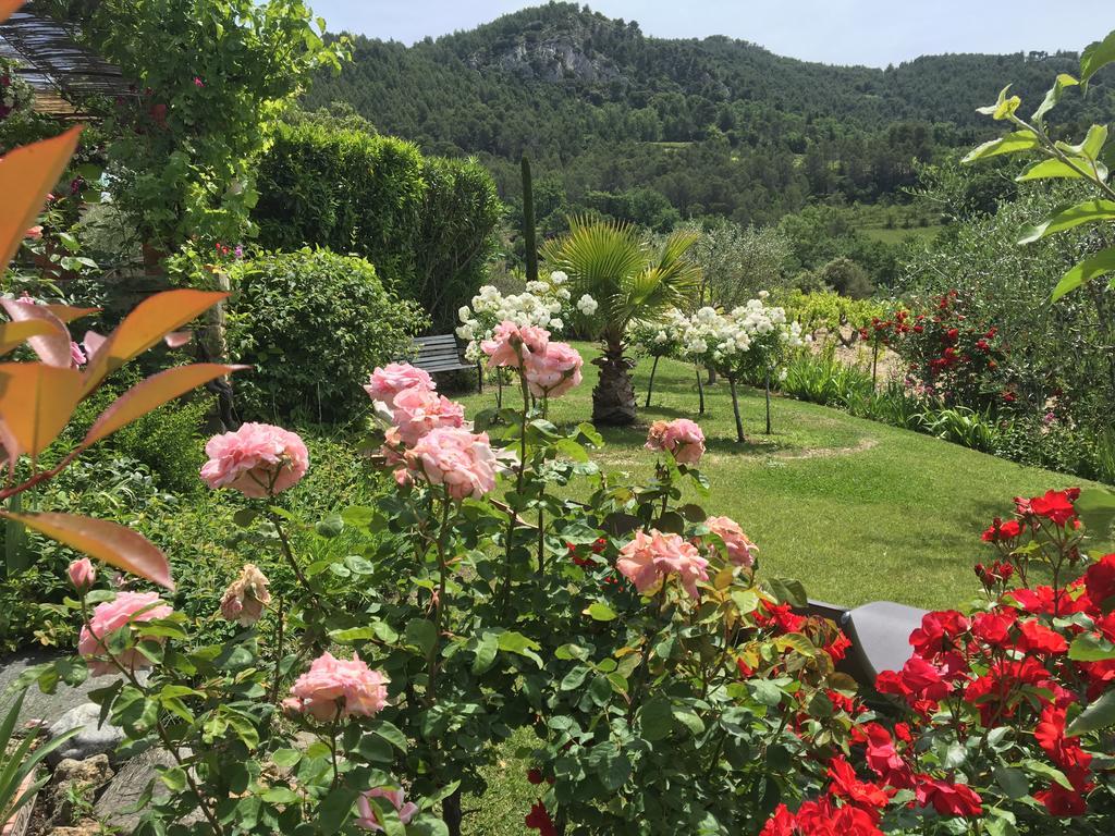 Le Grand Jardin Panzió Lafare Kültér fotó
